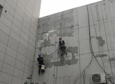 武汉市楼顶漏水维修公司分享下武汉市外墙防水的注意事项